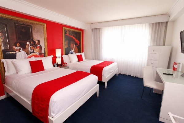 Red South Beach Hotel image 20